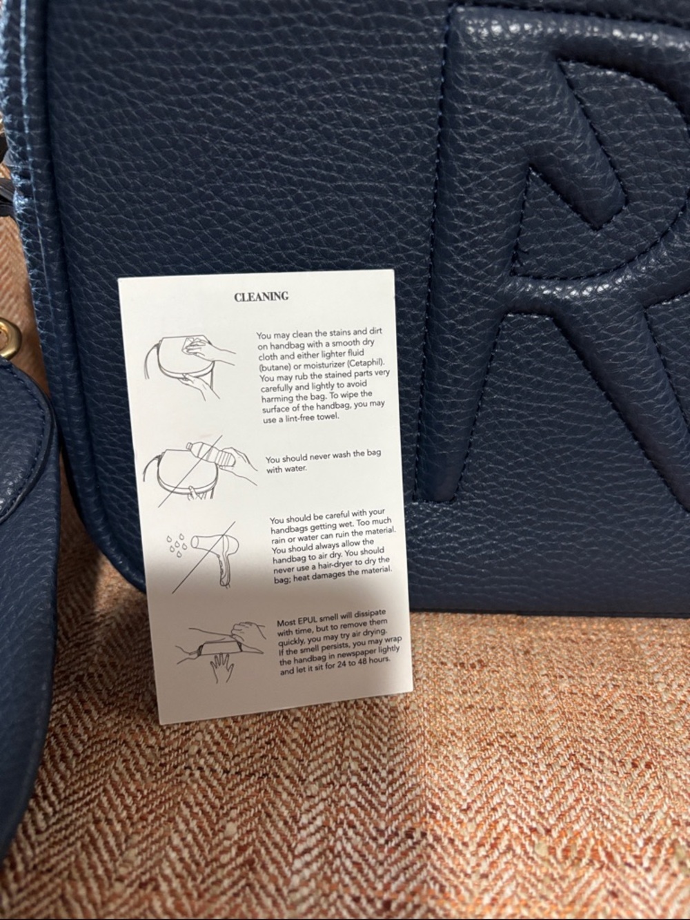 Angela Roi Grace Crossbody with 3 Straps - Picture 10 of 11